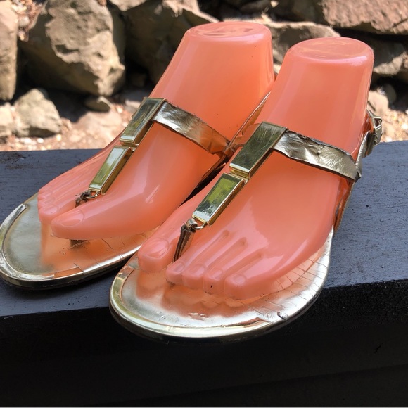 Dolce Vita DV Women’s Gold Slingback Summer Thongs Flats Sandals Size 7.5 - Picture 3 of 13